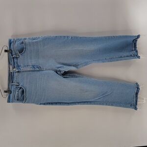 LOFT The Kick Crop Size 32 Denim Jean Distressed Hem Light Wash